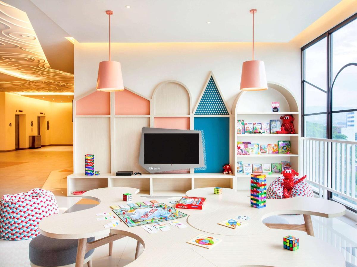 Ibis Styles Bandung Grand Central Екстер'єр фото